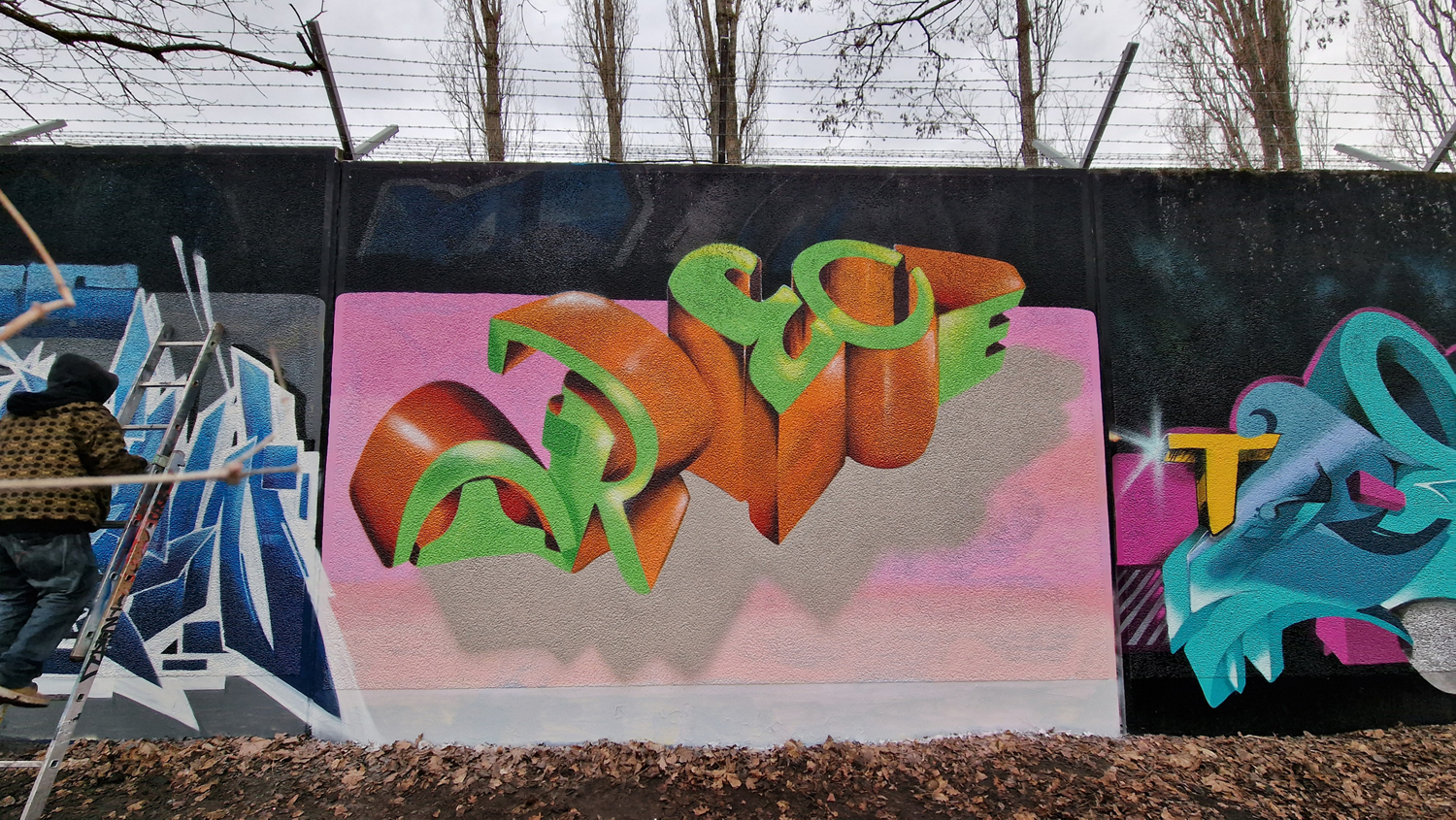 SNAPone TRECE - Flying